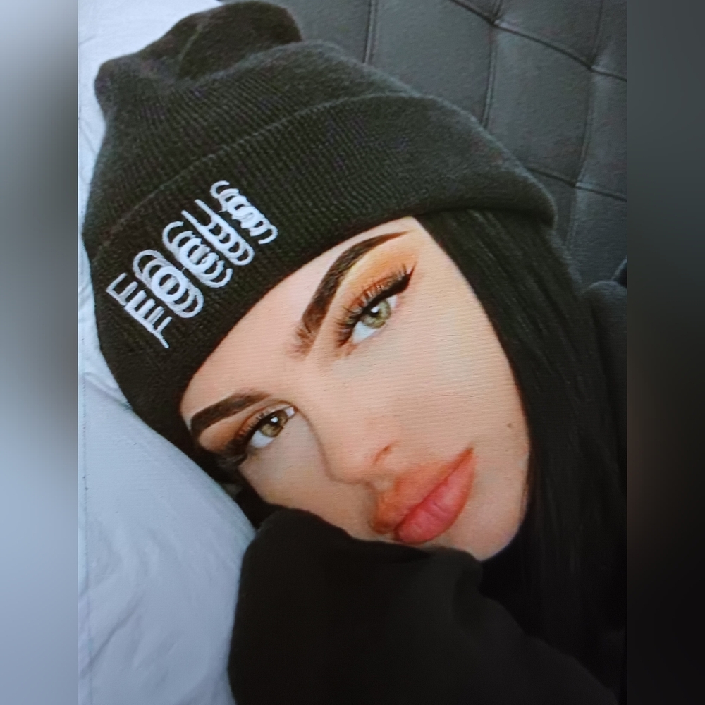Focus Black Beanie